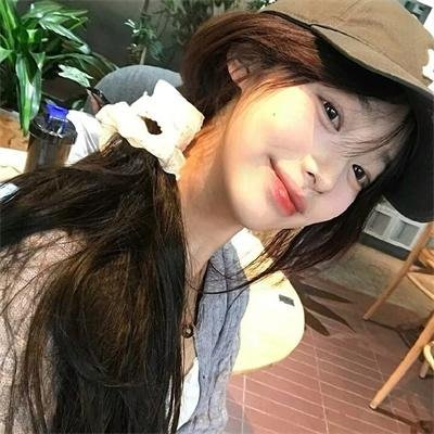 忧郁小女孩